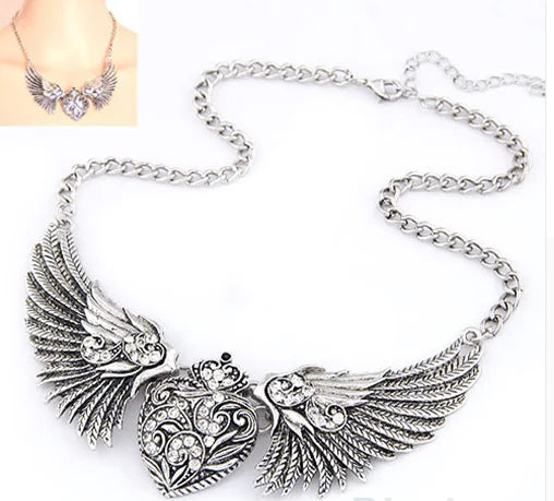 Exaggerated Heart Wings Vintage Necklace - Wholesale Metal